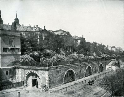 rys.4. Arkady Kubickiego – widok Zamku Królewskiego z wiaduktu Pancera, fotografia Konrada Brandla z 1899 r