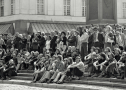 Warszawiacy oczekujący na uruchomienie zegara zamkowego, 19 lipca 1974 r. 